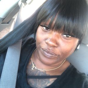 Meet your Posher, Santana